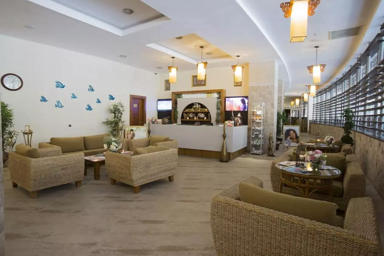 FAMERESIDENCE_LARA (7).jpg